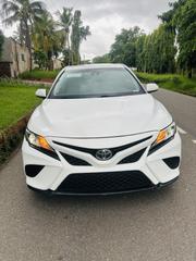Toyota Camry LE (2.5L 4cyl 8A) 2019 White for sale