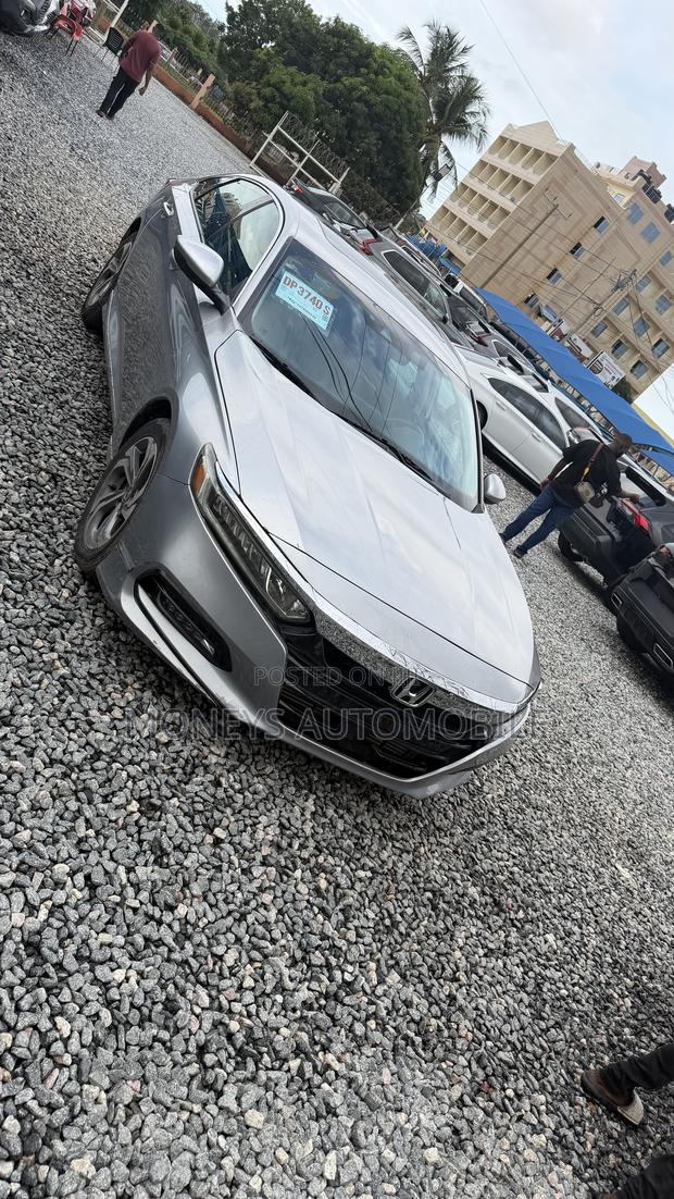 Honda Accord 2018 Silver