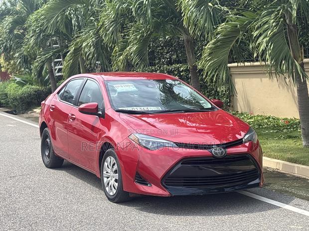 Toyota Corolla 2016 Red