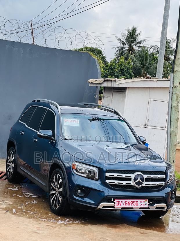 Mercedes-Benz GLB-Class 2021 Blue
