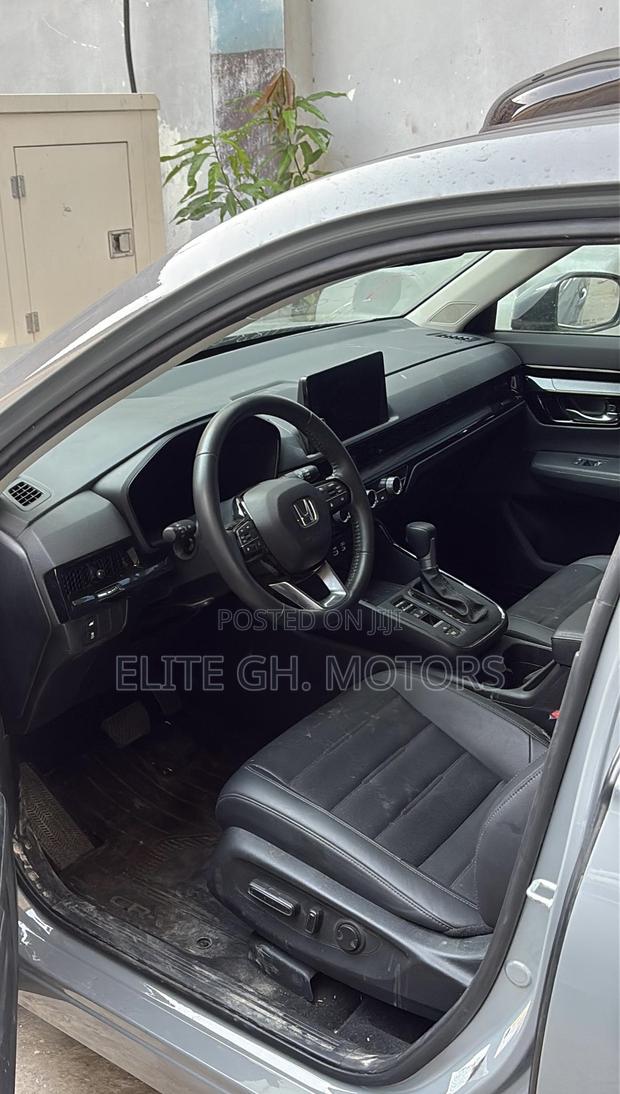 Honda CR-V 2024 Gray