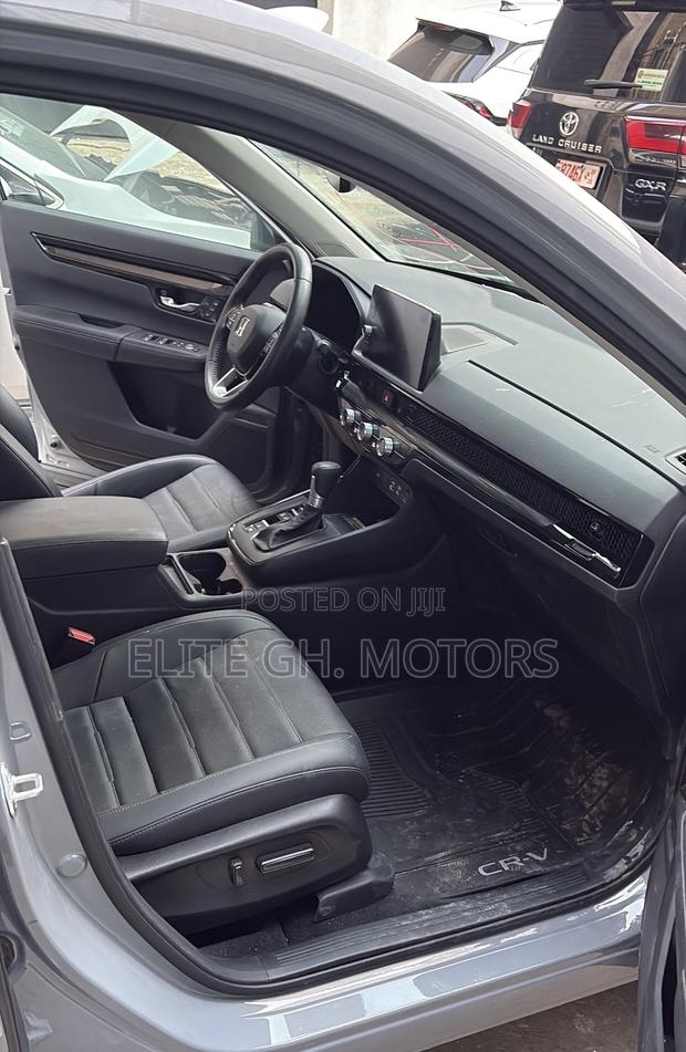 Honda CR-V 2024 Gray