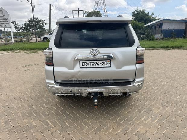 Toyota 4-Runner Limited 4dr 4x4 (4.0L 6cyl 5A) 2017 Silver