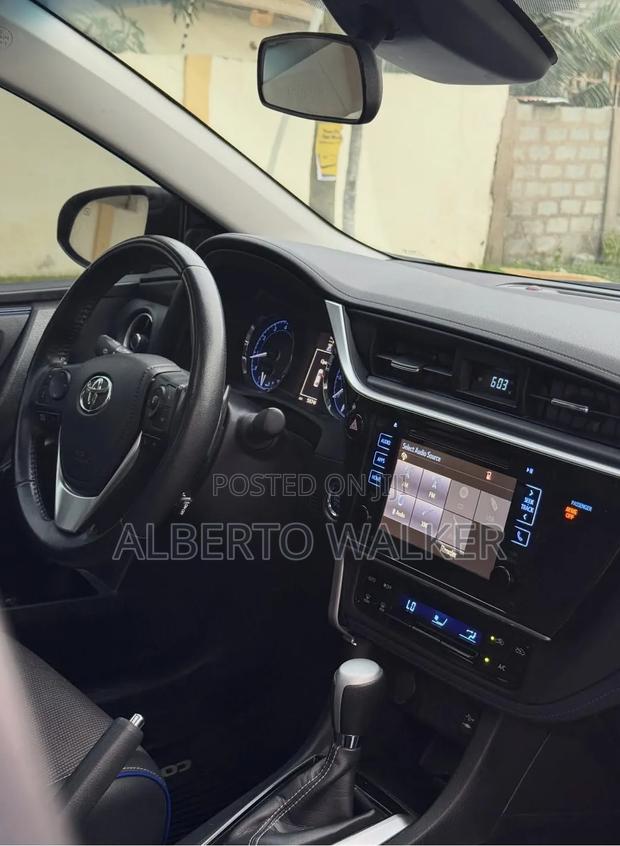 Toyota Corolla 2019 Black