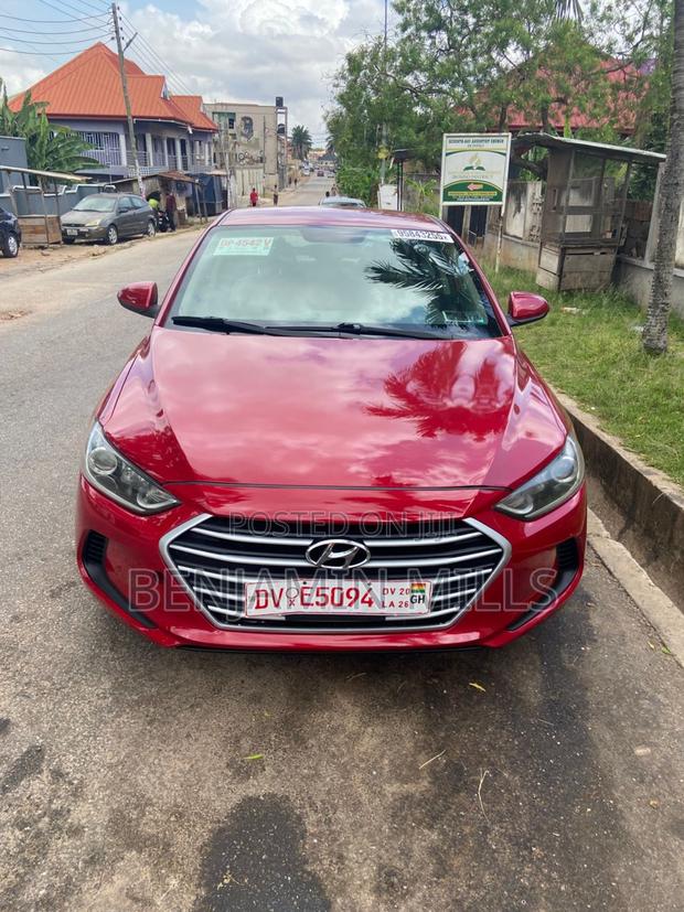 Hyundai Elantra 2017 Red