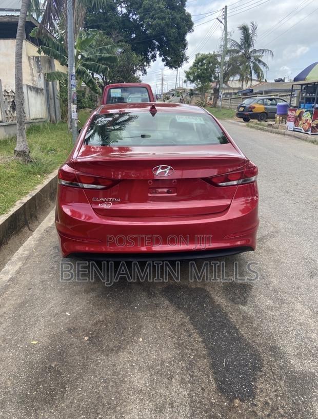 Hyundai Elantra 2017 Red