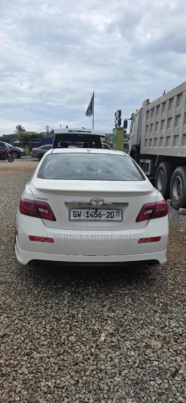 Toyota Camry SE 4dr Sedan (2.5L 4cyl 6AM) 2010 White