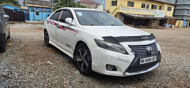 Toyota Camry SE 4dr Sedan (2.5L 4cyl 6AM) 2010 White