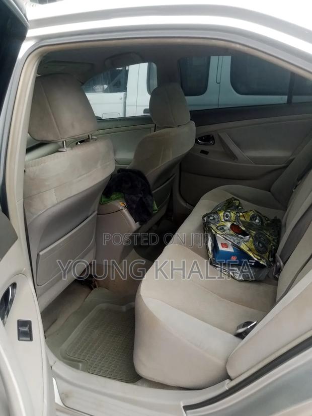 Toyota Camry 2010 Gold