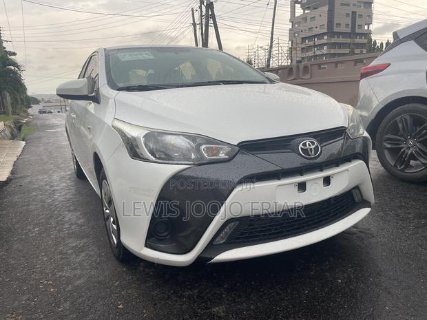 Toyota Yaris 2019 White