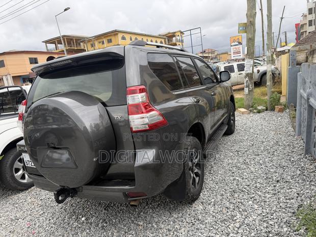 Toyota Land Cruiser Prado 2013 Black