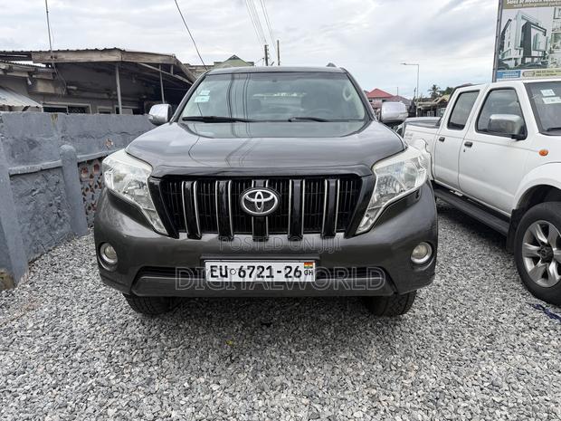 Toyota Land Cruiser Prado 2013 Black