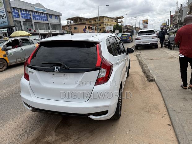 Honda Fit 2018 White
