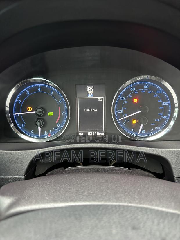 Toyota Corolla SE 4dr Sedan (1.8L 4cyl CVT) 2017 Black