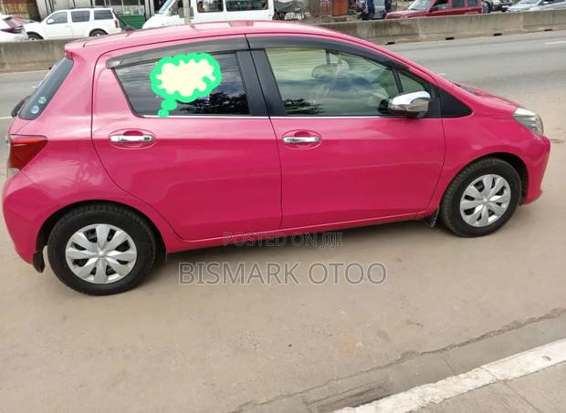 Toyota Vitz 2015 Red
