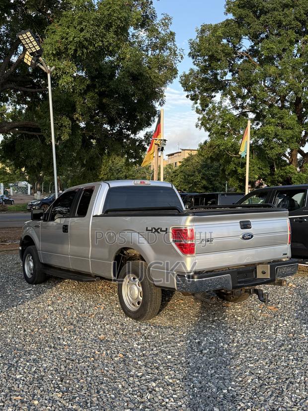 Ford F-150 XL 2010 Silver