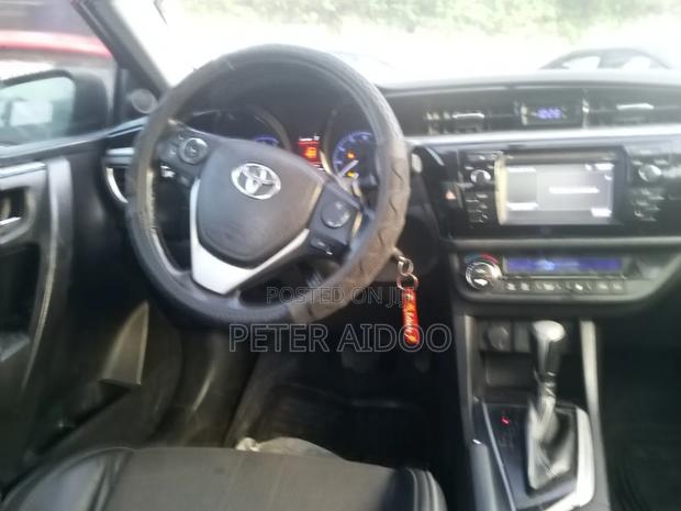 Toyota Corolla 2015 Black