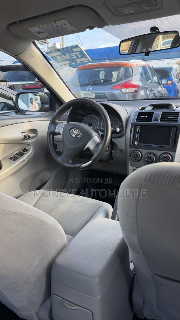 Toyota Corolla 2013 Black