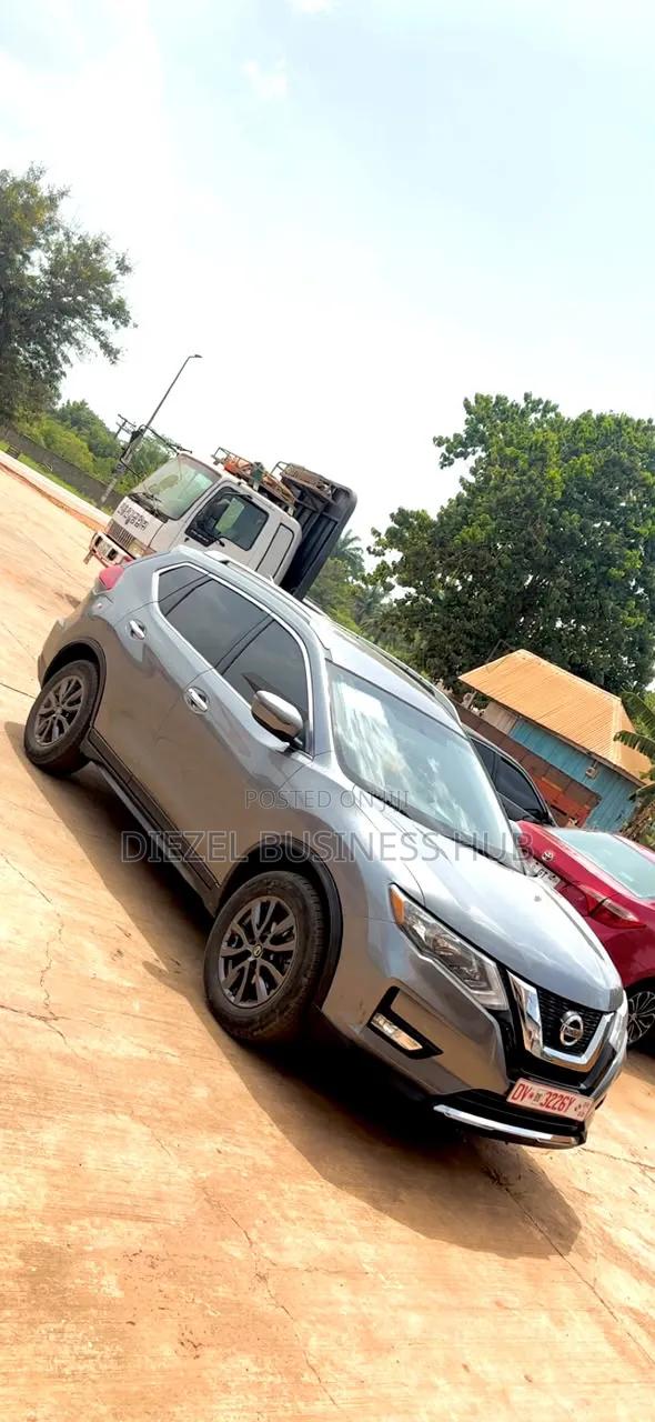 Nissan Rogue 2024 Gray