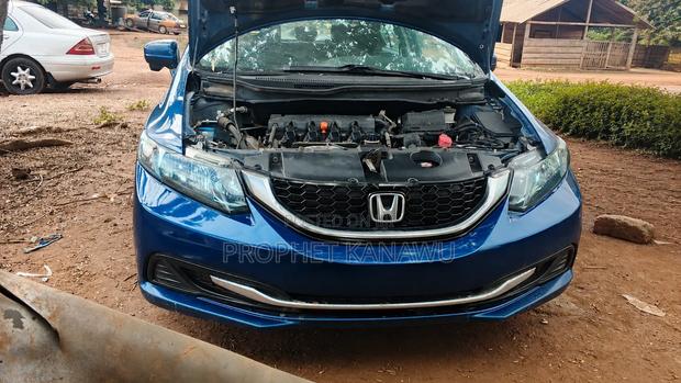 Honda Civic LX 4dr Sedan (1.8L 4cyl 5M) 2015 Blue