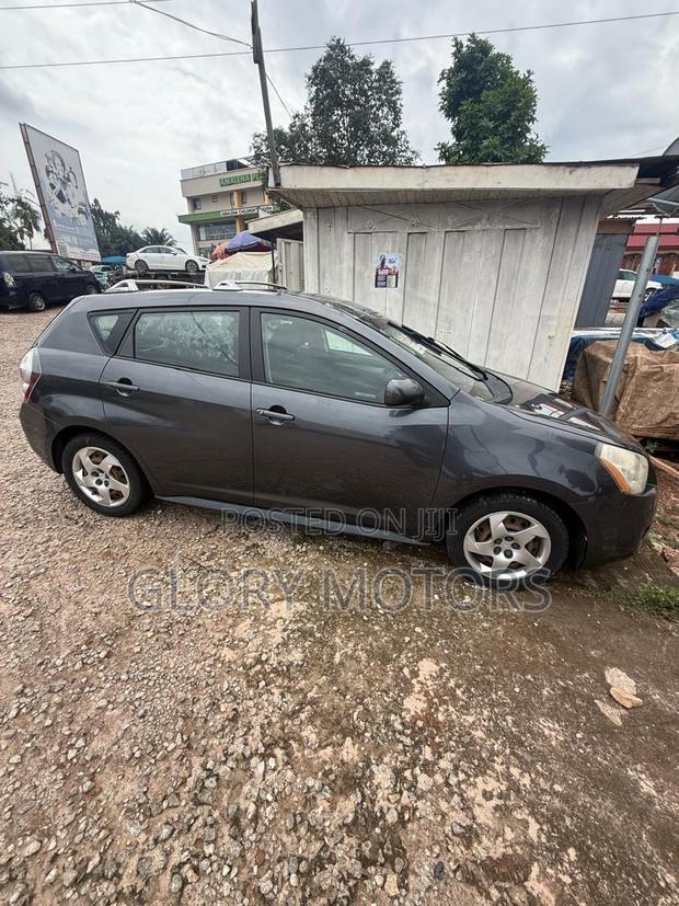 Pontiac Vibe 1.8L 2010 Gray