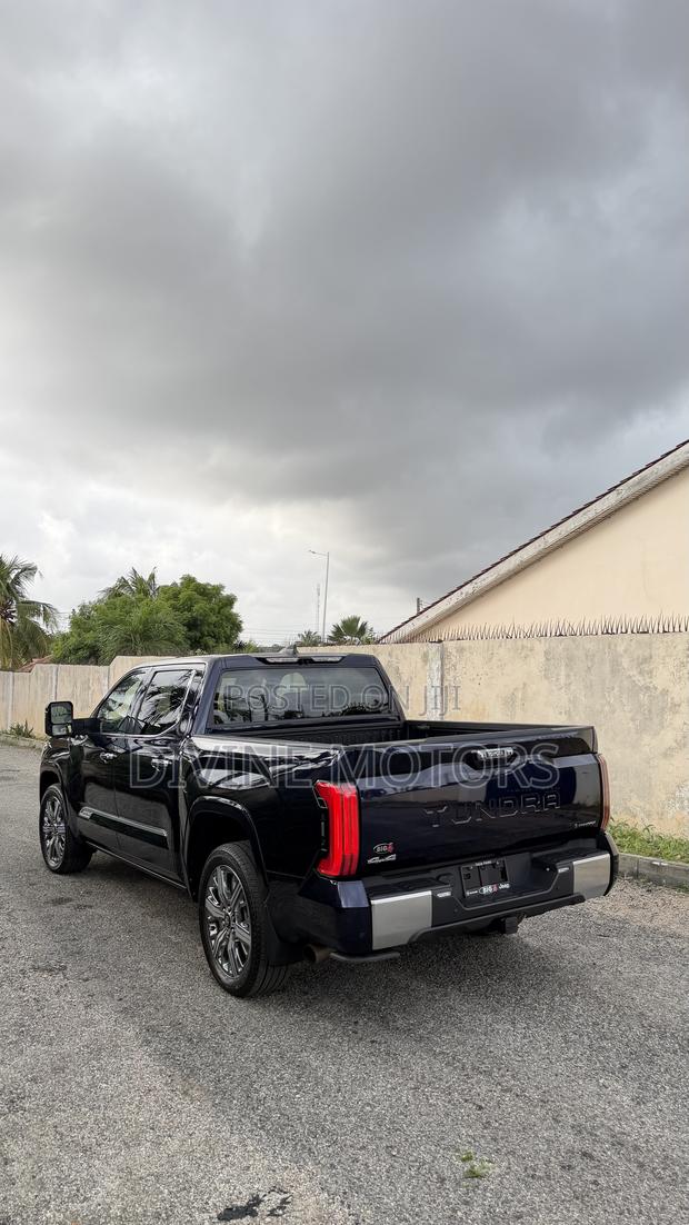 New Toyota Tundra Capstone CrewMax 4WD SB w/5.5' Bed (Hybrid) 2025 Blue