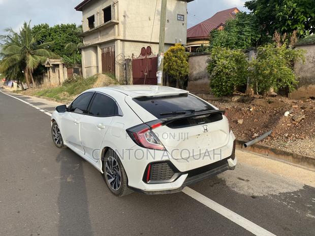 Honda Civic EX 4dr Hatchback (1.5L 4cyl) 2017 White
