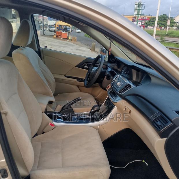 Honda Accord EX 2dr Coupe (2.4L 4cyl 6M) 2015 Brown