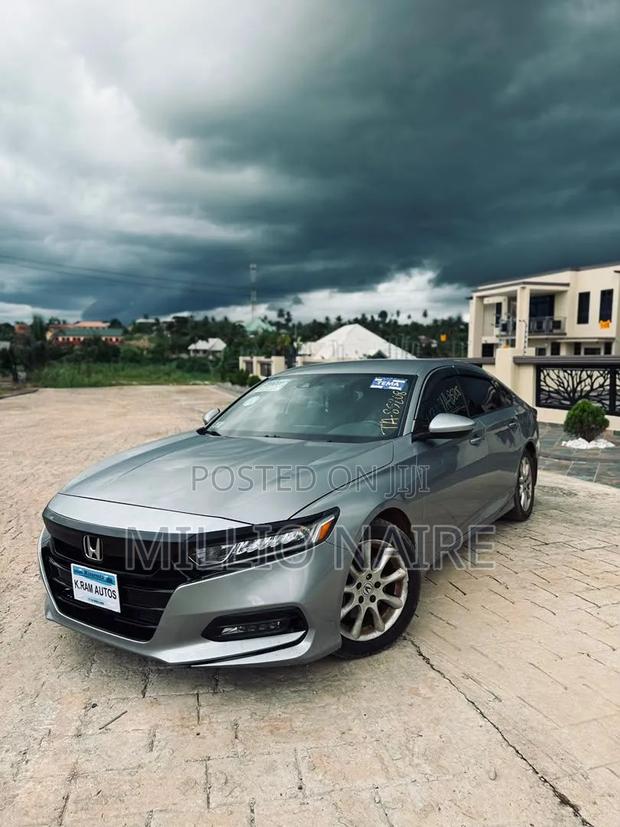 Honda Accord 2018 Silver