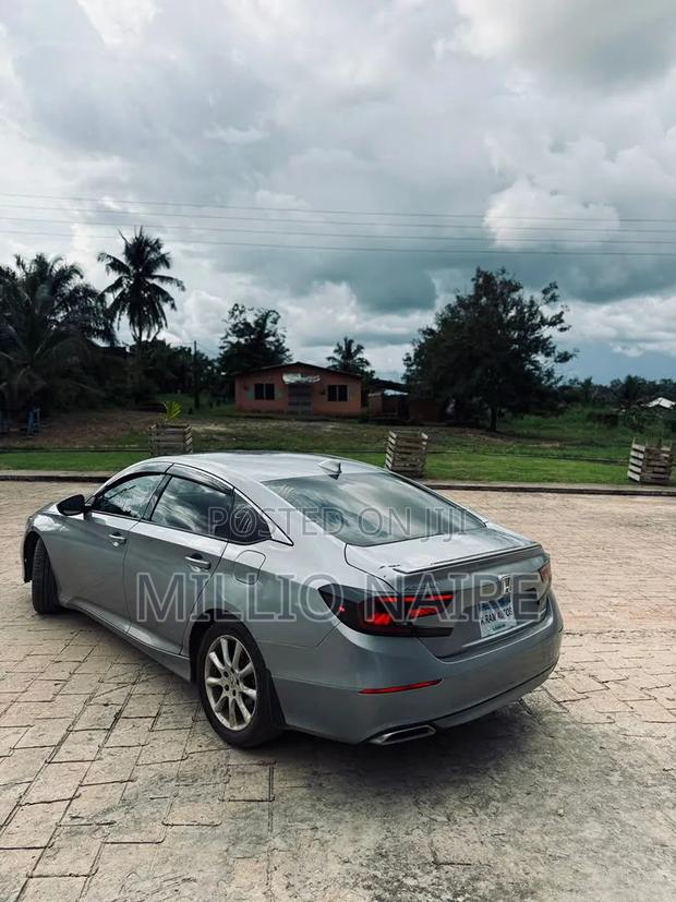 Honda Accord 2018 Silver