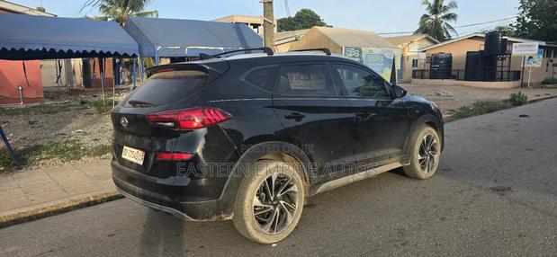 Hyundai Tucson Sport 2021 Black