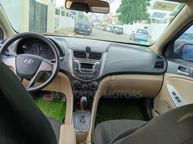 Hyundai Accent 2015 Black