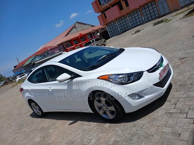 Hyundai Elantra 2013 White