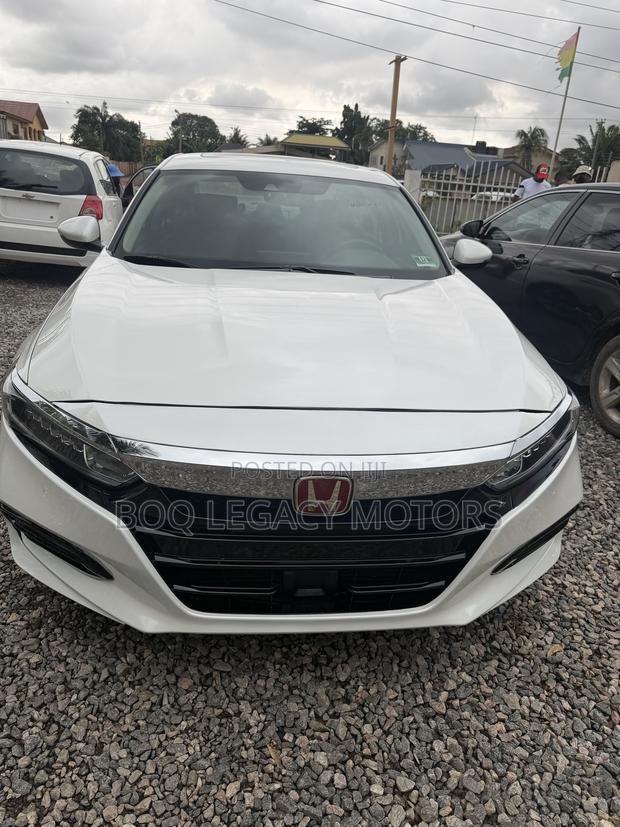 Honda Accord 2018 White