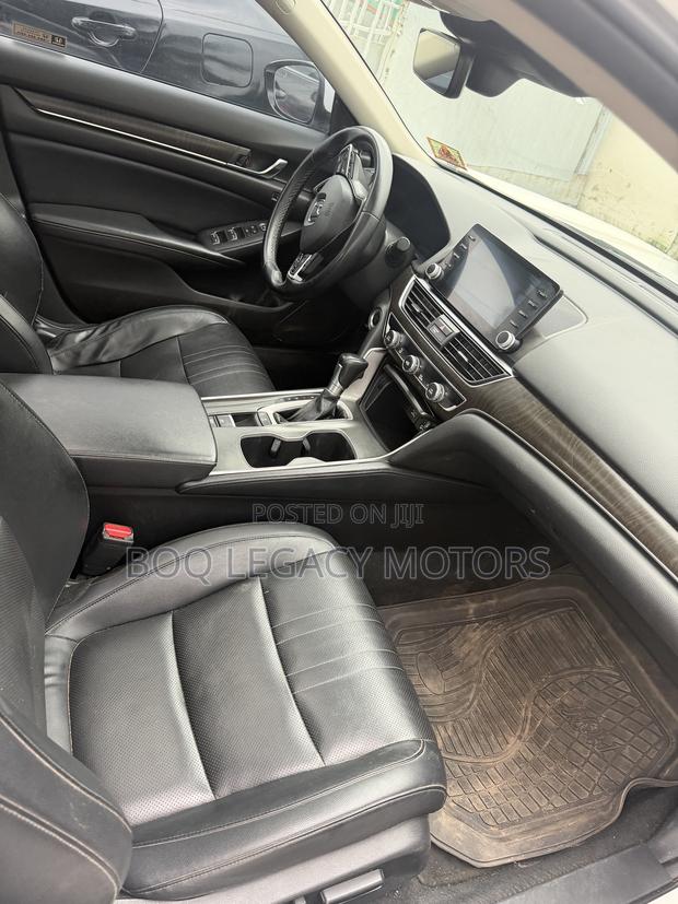 Honda Accord 2018 White