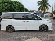 Toyota Voxy 2015 White for sale