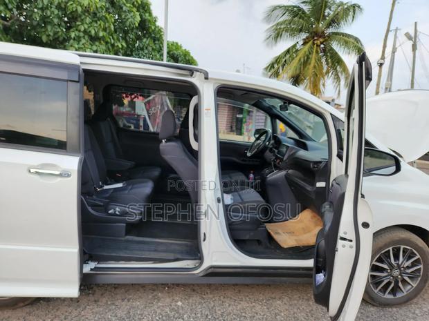 Toyota Voxy 2015 White