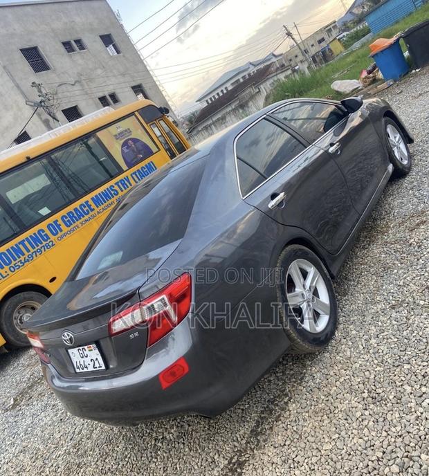 Toyota Camry 2014 Gray