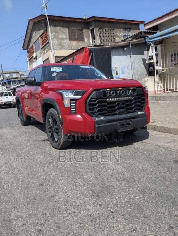 Toyota Tundra SR5 2022 Red