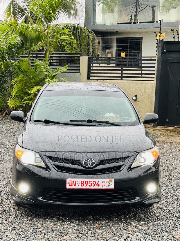 Toyota Corolla 2013 Black