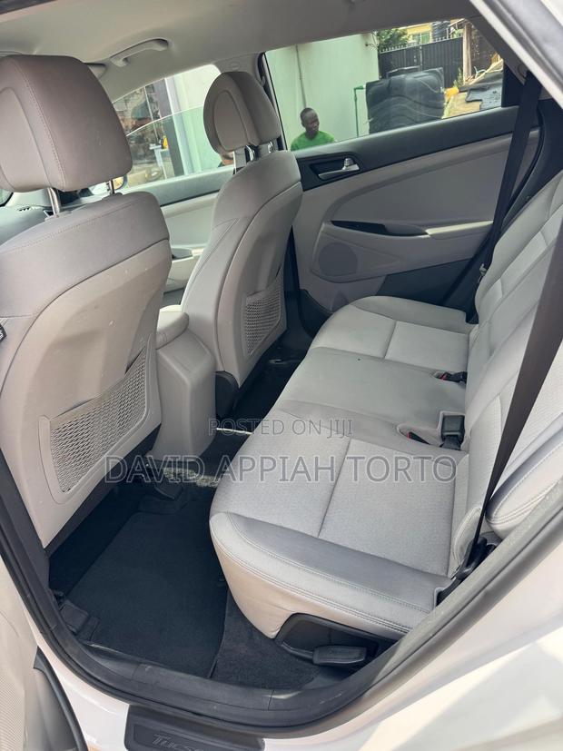 Hyundai Tucson SE FWD 2017 White
