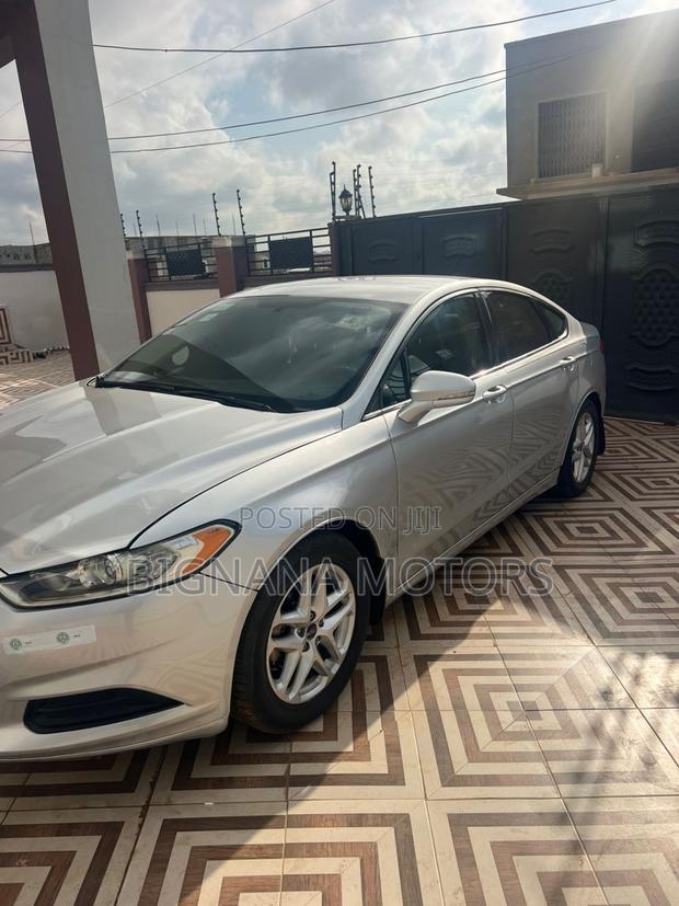 Ford Fusion SE 2013 Silver