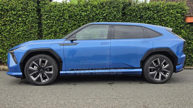 New Honda CR-V e:FCEV 2025 Blue