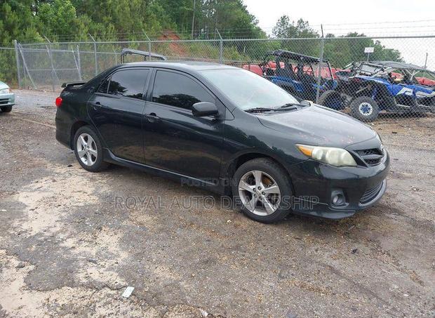 Toyota Corolla 2013 Black