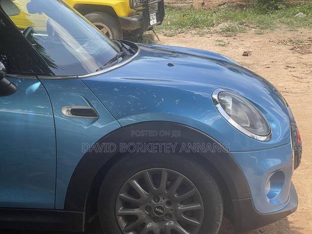 Mini Cooper 2017 Blue