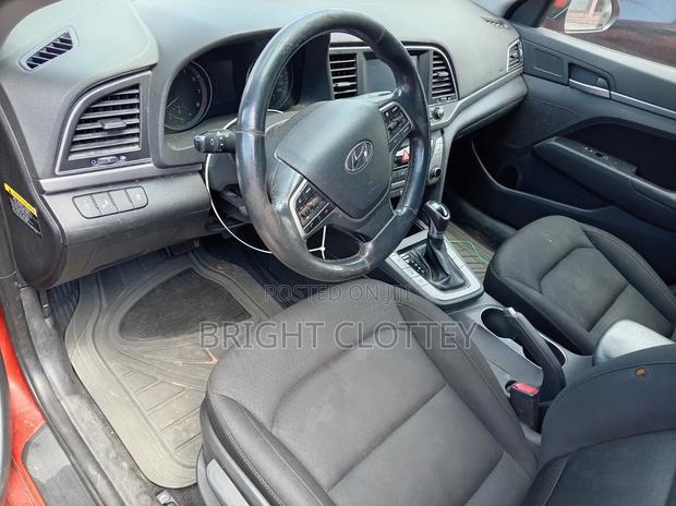 Hyundai Elantra 2017 Red