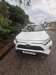 Toyota RAV4 XLE Premium AWD 2024 White for sale