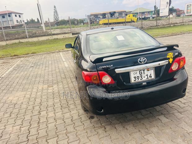 Toyota Corolla 2010 Black