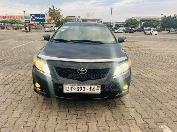 Toyota Corolla 2010 Black