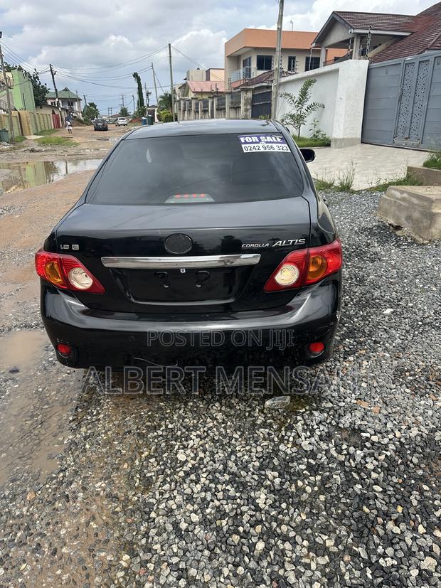 Toyota Corolla 2010 Black